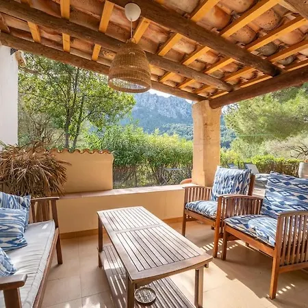 Casa Encantadora En 펜션 Cala Tuent