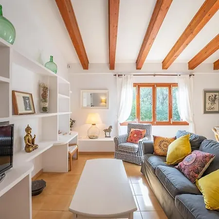 Casa Encantadora En Cala Tuent
